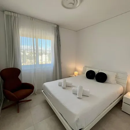 Golden Hour - Venus Gardens Appartamento Klorakas