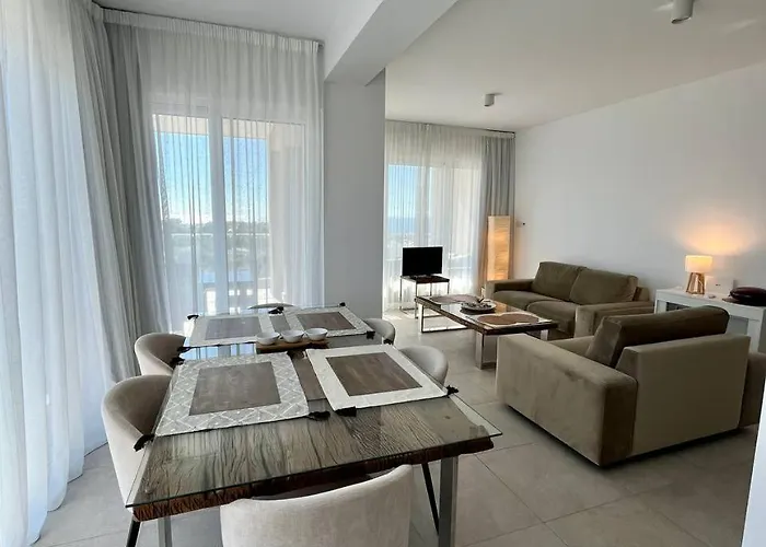 Lejlighed Golden Hour - Venus Gardens Klorakas